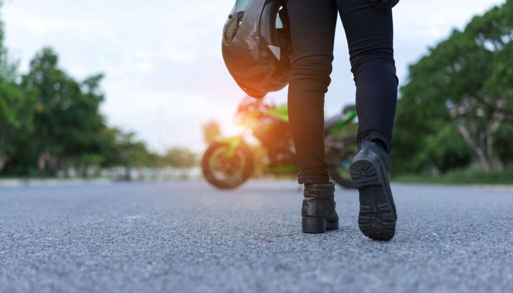 欧宝体育登陆网址最适合女性骑摩托车的靴子