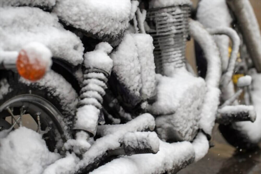 如何在冬天保养摩托车